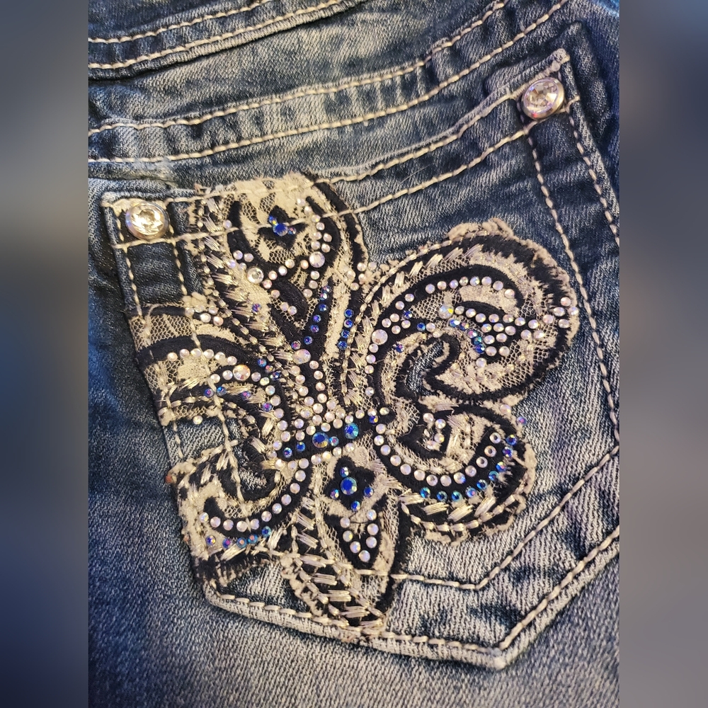 MISS ME Embellished Blue Jeans with Rhinestone Detail 26 X 31 GORGEOUS